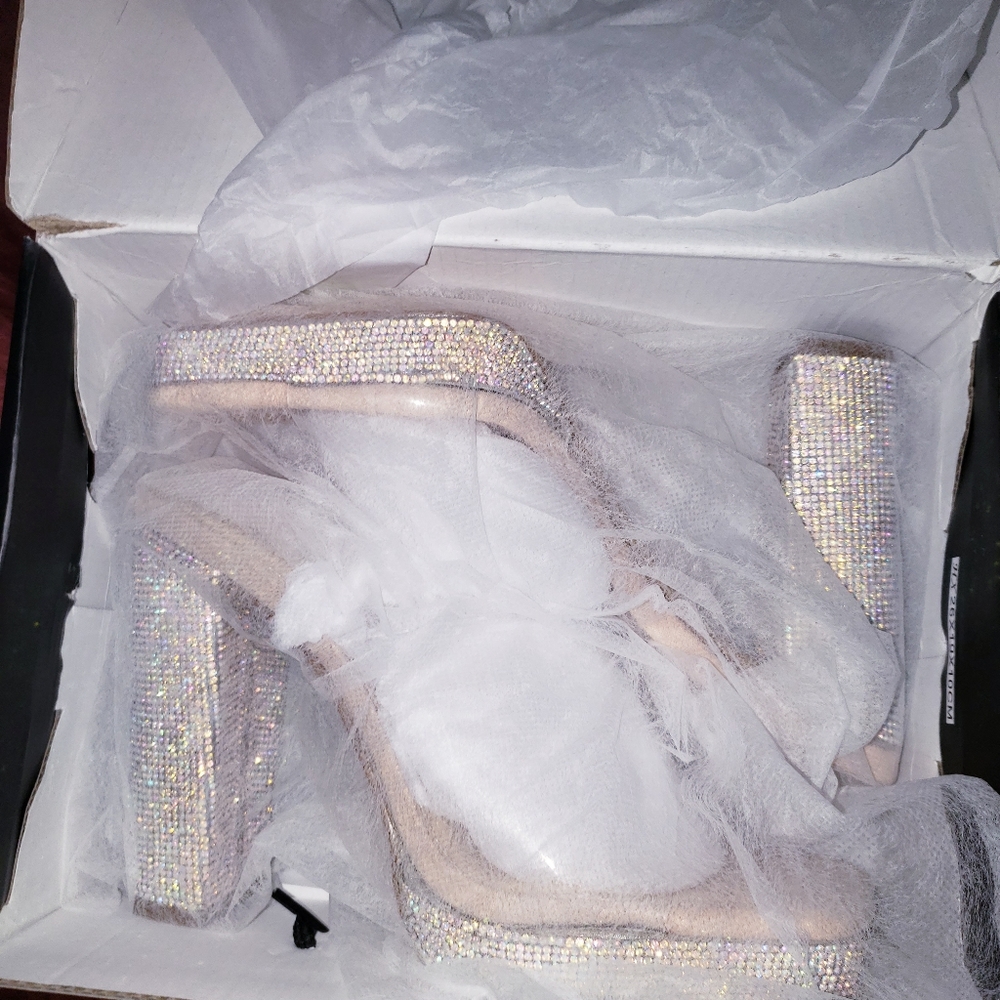 Party Heels - Picture 13 of 14